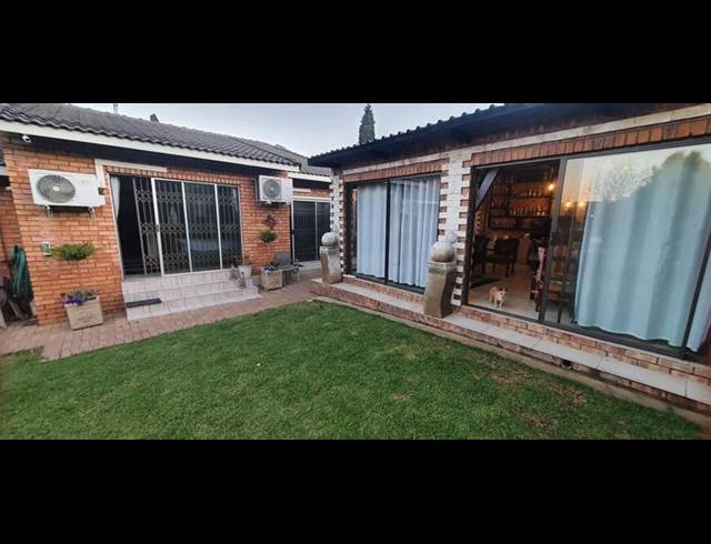 5 BEDROOM HOUSE FOR SALE IN GHOLFSIG